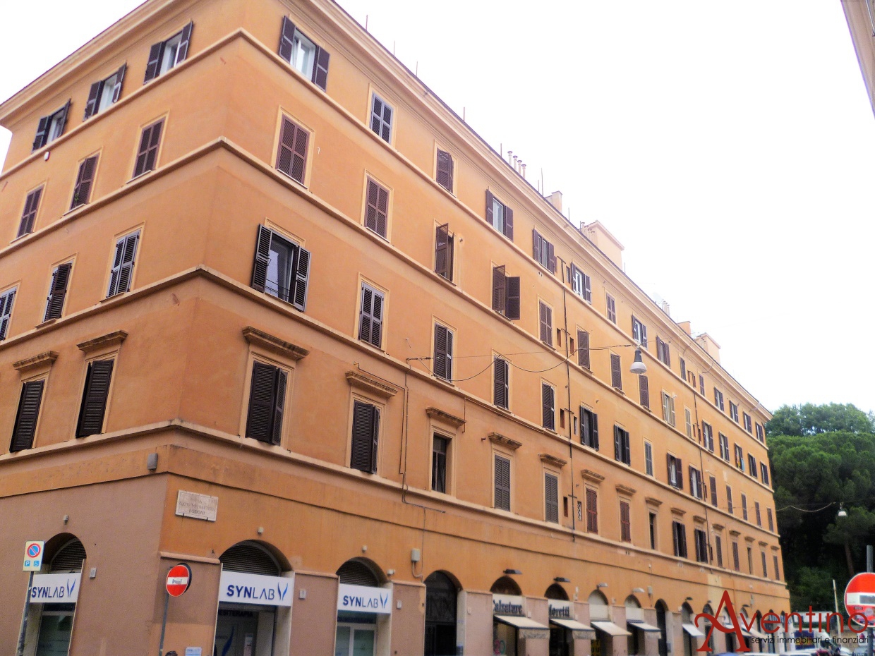 appartamento in affitto a Roma in zona Testaccio
