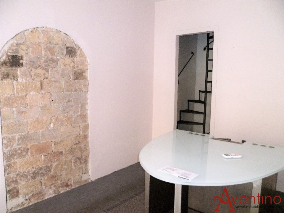 Capannone Commerciale ROMA affitto  Roma  Aventino Immobiliare